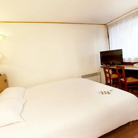 Campanile Rouen Nord - 3* بارينتين