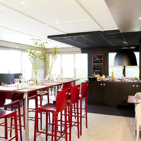 Campanile Rouen Nord - Hotel 3*