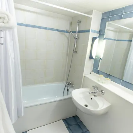 Campanile Rouen Nord - Hotell