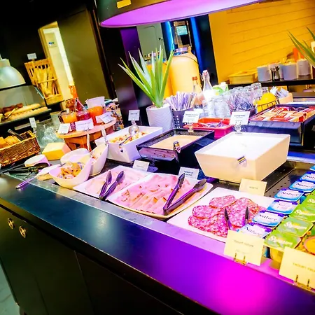 Campanile Rouen Nord - Hotel