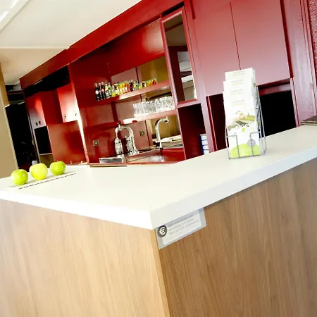 Campanile Rouen Nord - 3*
