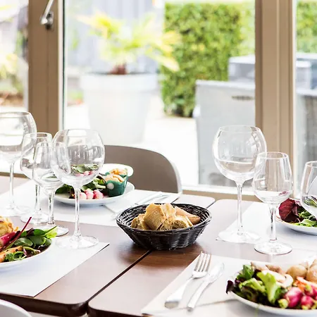 北巴朗坦钟楼酒店 3*