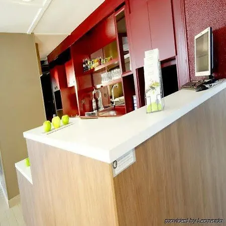 Hotel Campanile Rouen Nord - 3*